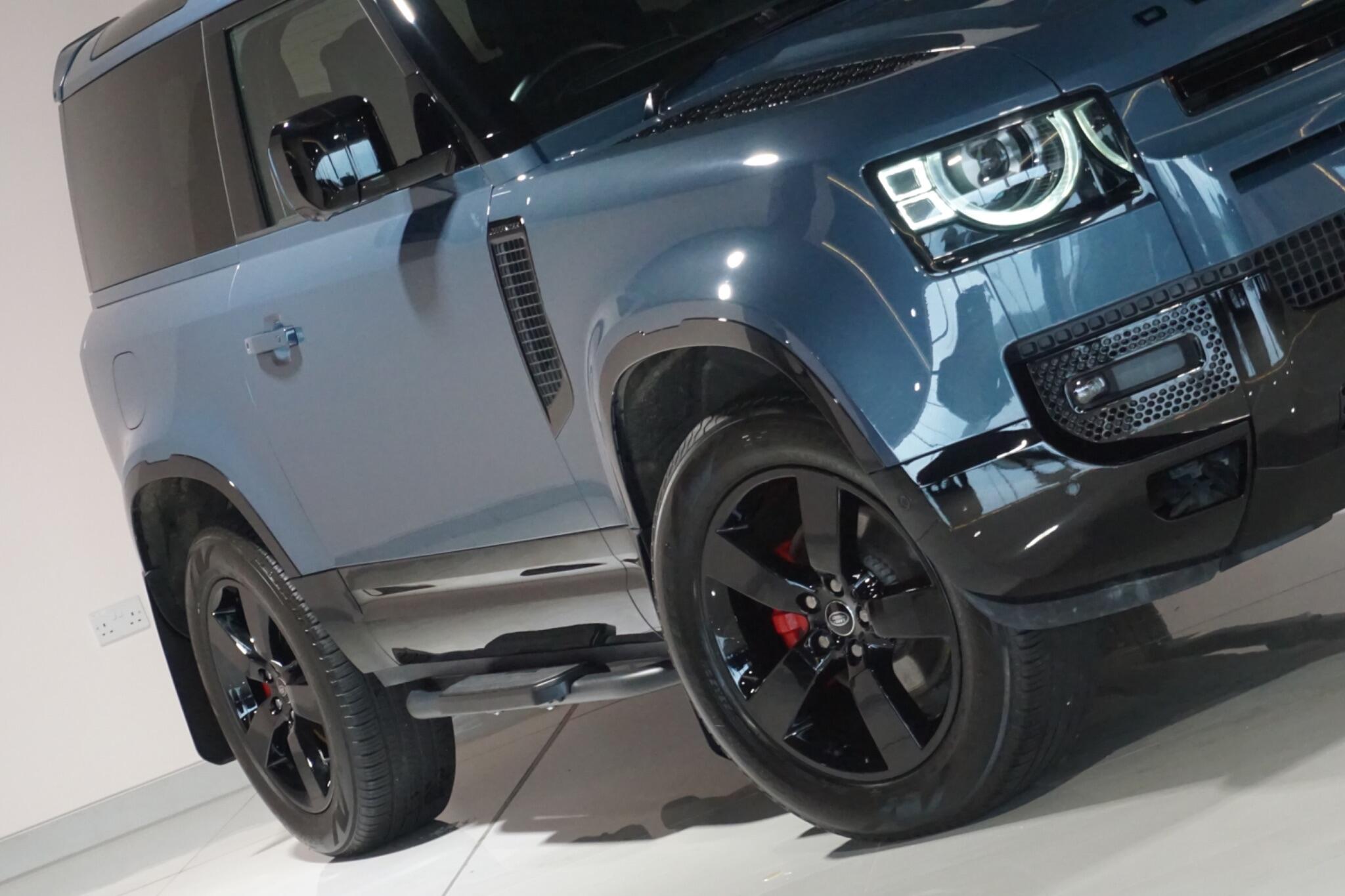 Land Rover Defender 90 3.0 D250 MHEV X-Dynamic HSE SUV 3dr Diesel Auto 4WD Euro 6 (s/s) (250 ps)